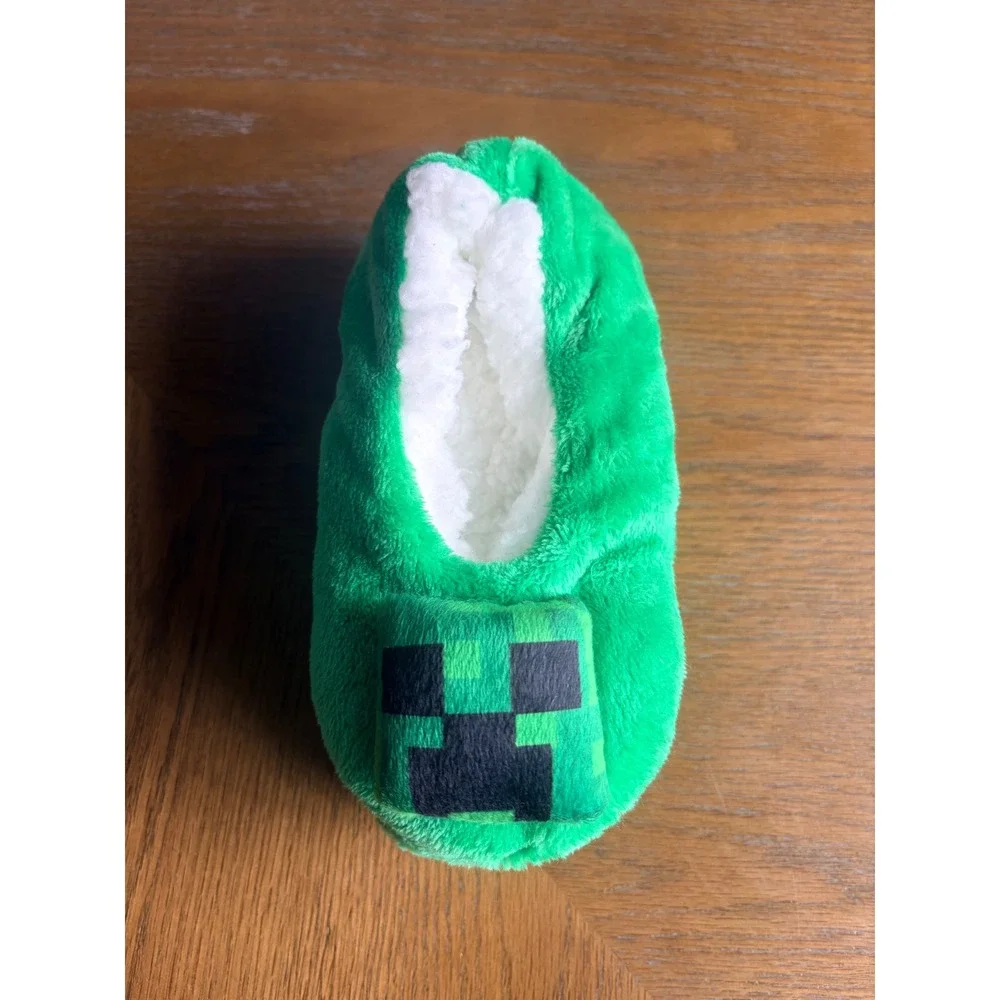 Minecraft Creeper Snuggle Toes Kids Green Plush Slippers S/M 8-13 NWT